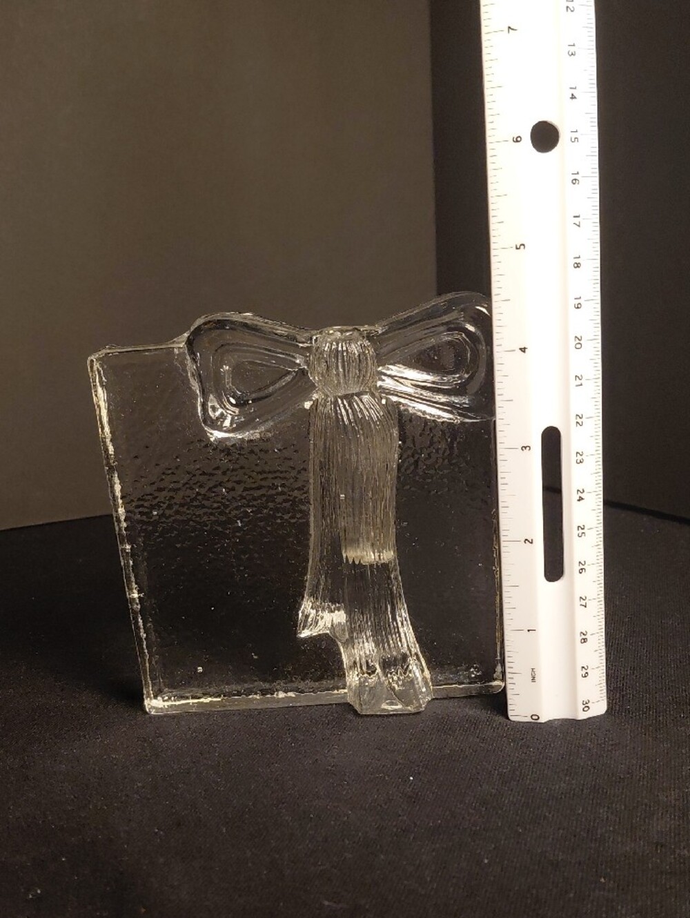 VINTAGE TWOS COMPANY VASE - Picture 3 of 7